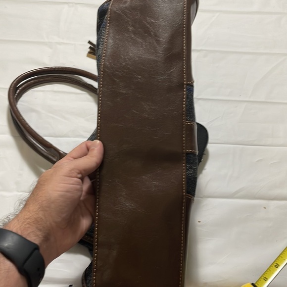 Awesome bag for Fall! Blue, grey & charcoal pattern with accent of brown leather - Picture 6 of 11